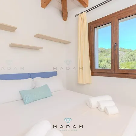 Апартаменти White Ольбія